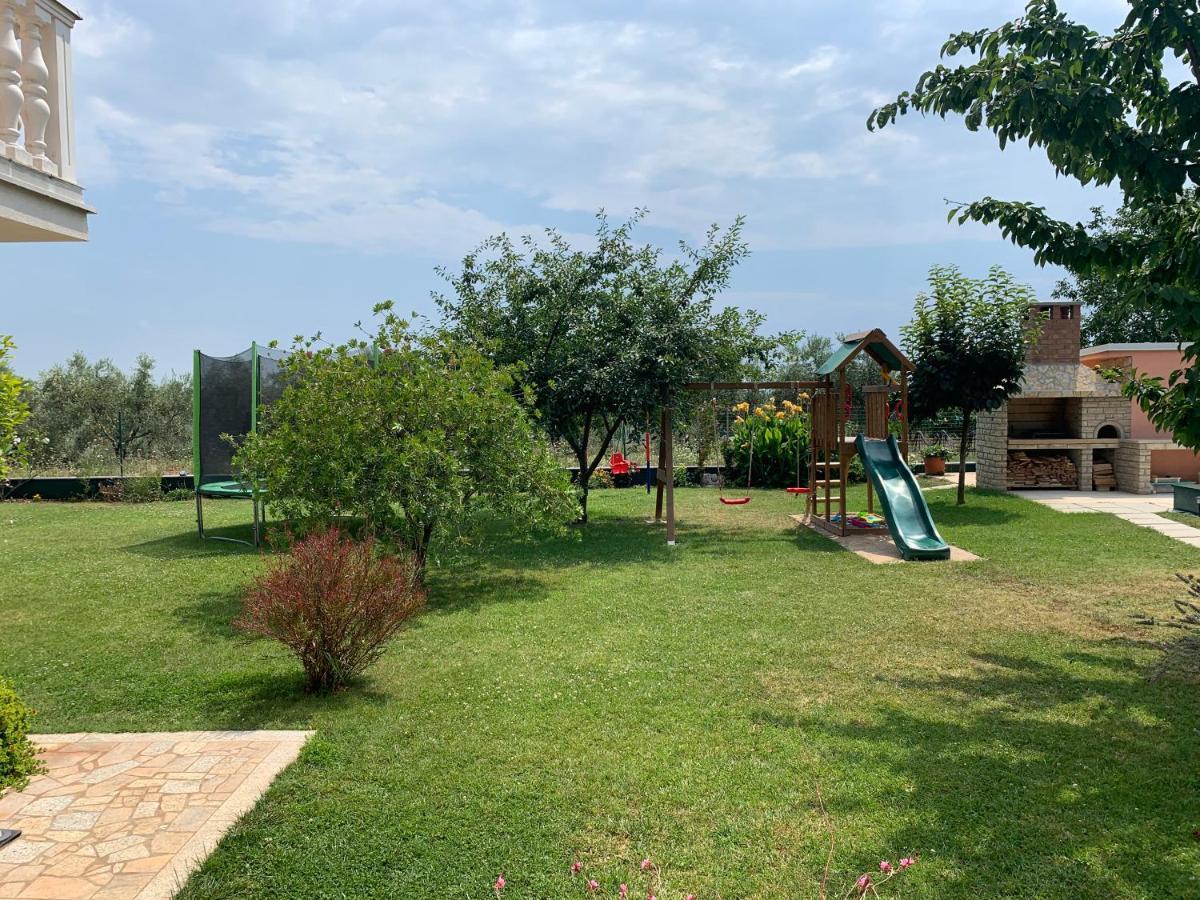 Apartments Rosa Umag Exteriör bild