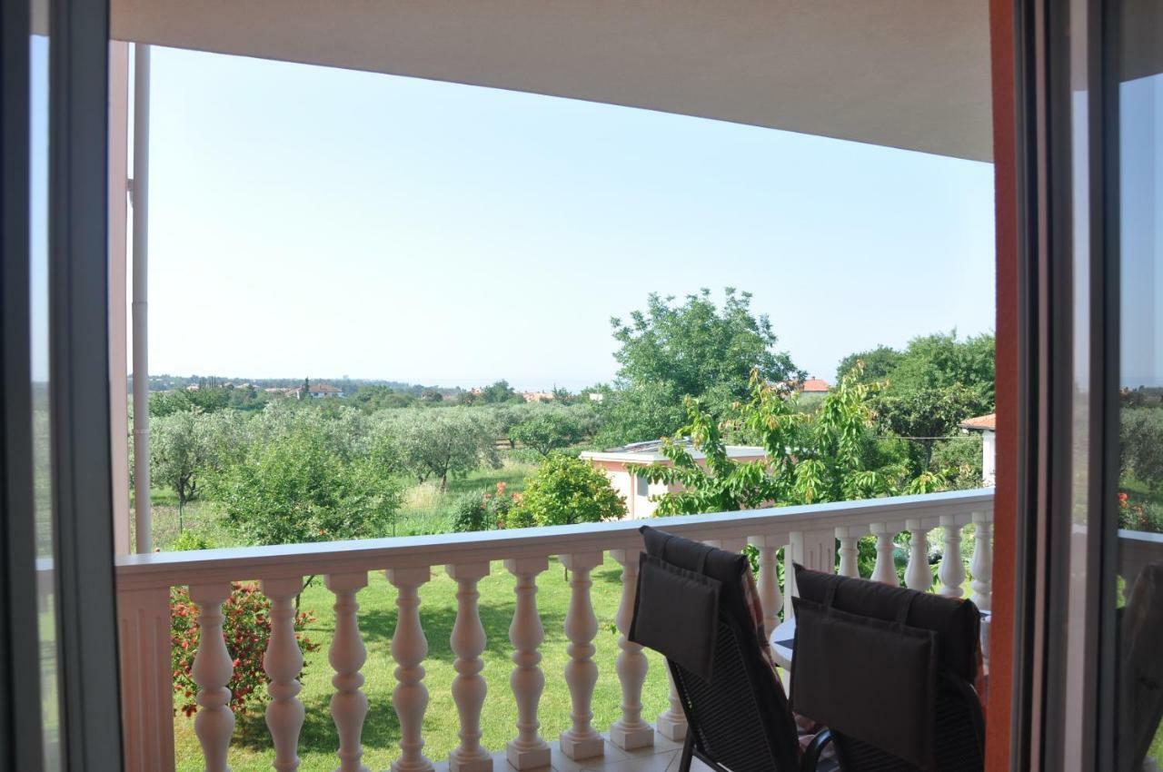 Apartments Rosa Umag Exteriör bild