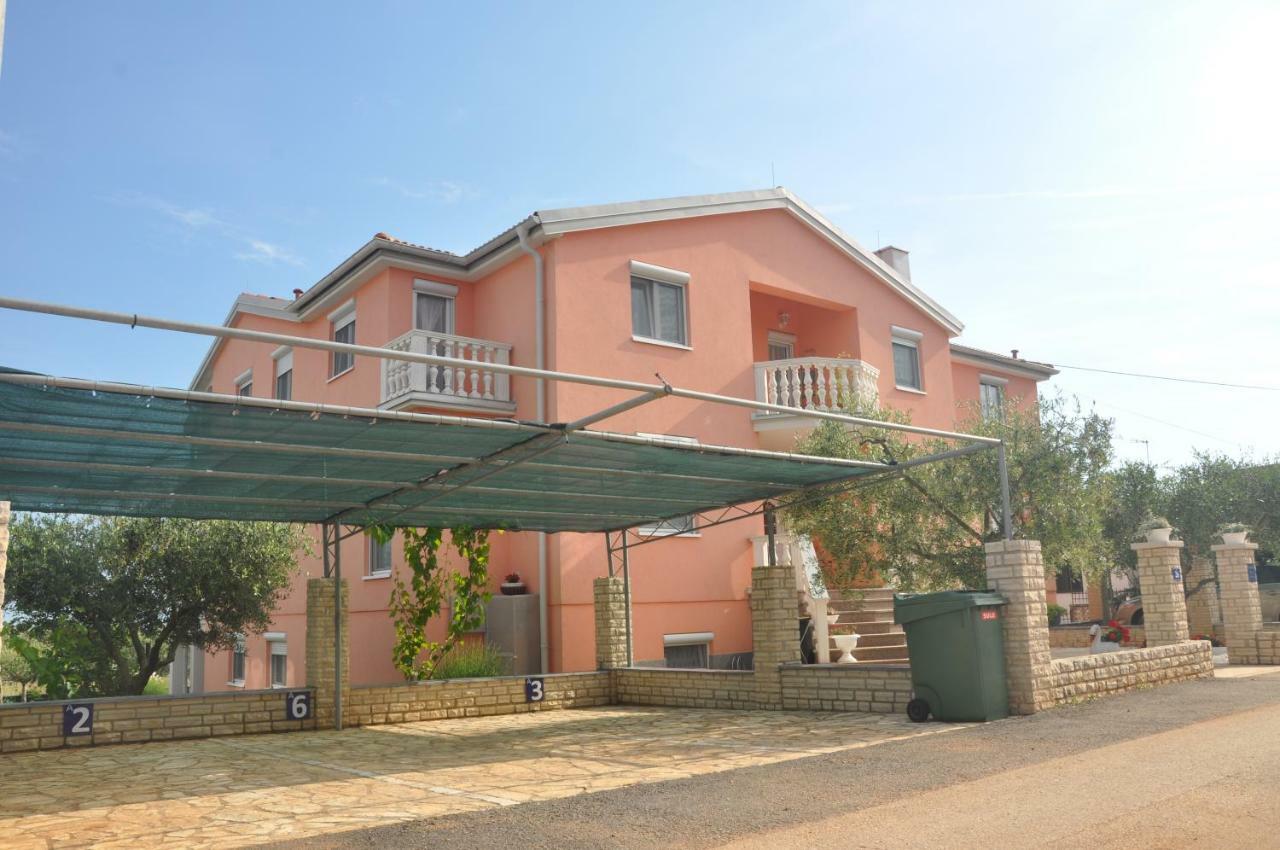 Apartments Rosa Umag Exteriör bild