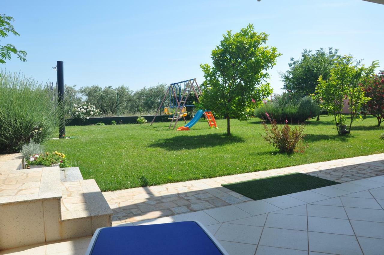 Apartments Rosa Umag Exteriör bild